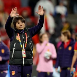 MK体育-马德兴：女足惨败该丢掉幻想 连越南队都想明白了