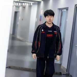 LPL官方发布JDG战队赛场返图：暂遇波澜，斗志不减