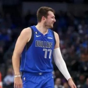 MK体育平台-拿高分未必赢不拿高分肯定输 东契奇持续孤掌难鸣