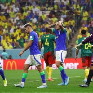 MK体育平台-不进球 怕高空球 边后卫告急 输喀麦隆巴西没脾气